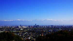 富山市街と立山連峰
